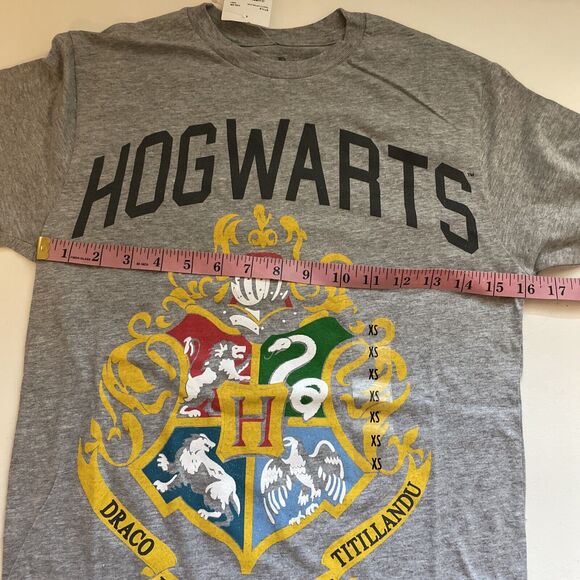 Harry Potter T-Shirt Hogwarts House Crest Graphic Tee Mens Size XS NEW TAGS - Picture 6 of 9